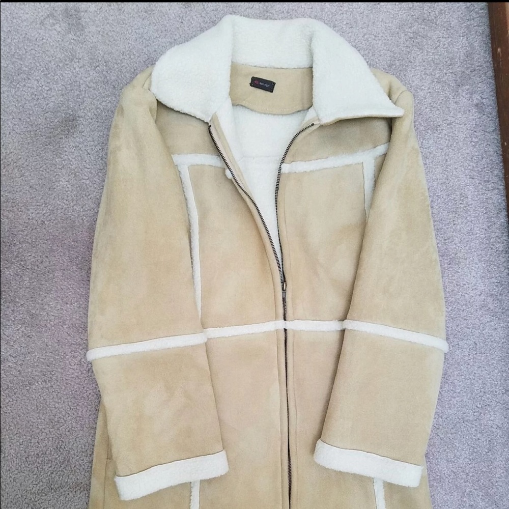 RIPCURL Sherpa Coat size medium